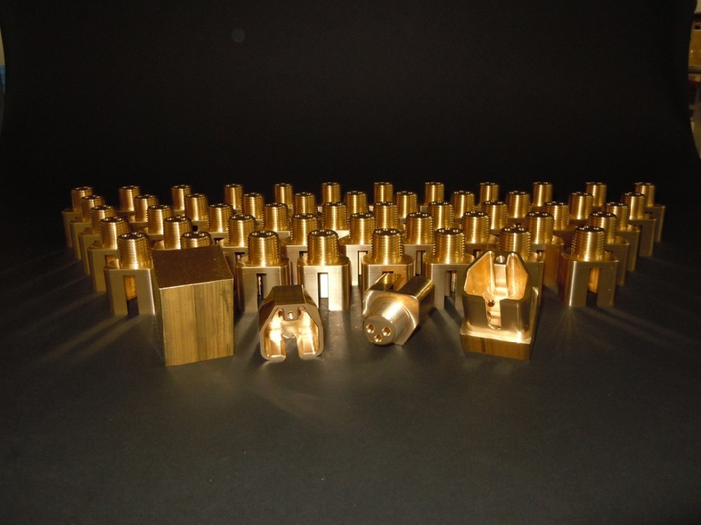 關于五金加工零件黃銅材料的加工優勢